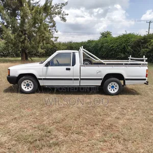 Mitsubishi L200 2005 White