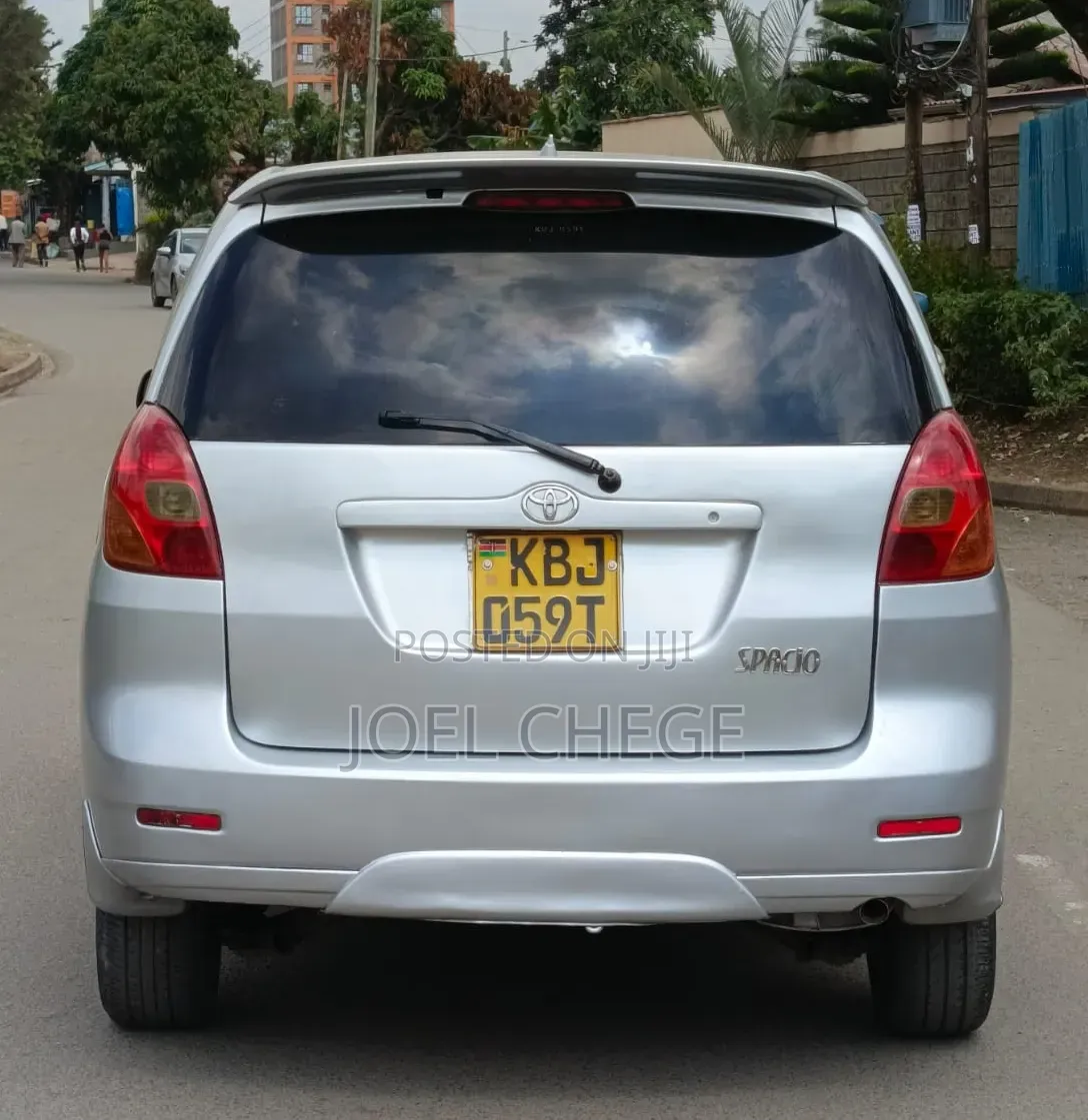 Toyota Corolla Spacio 2003 Silver