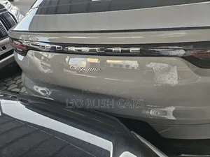 Porsche Cayenne 2022 White