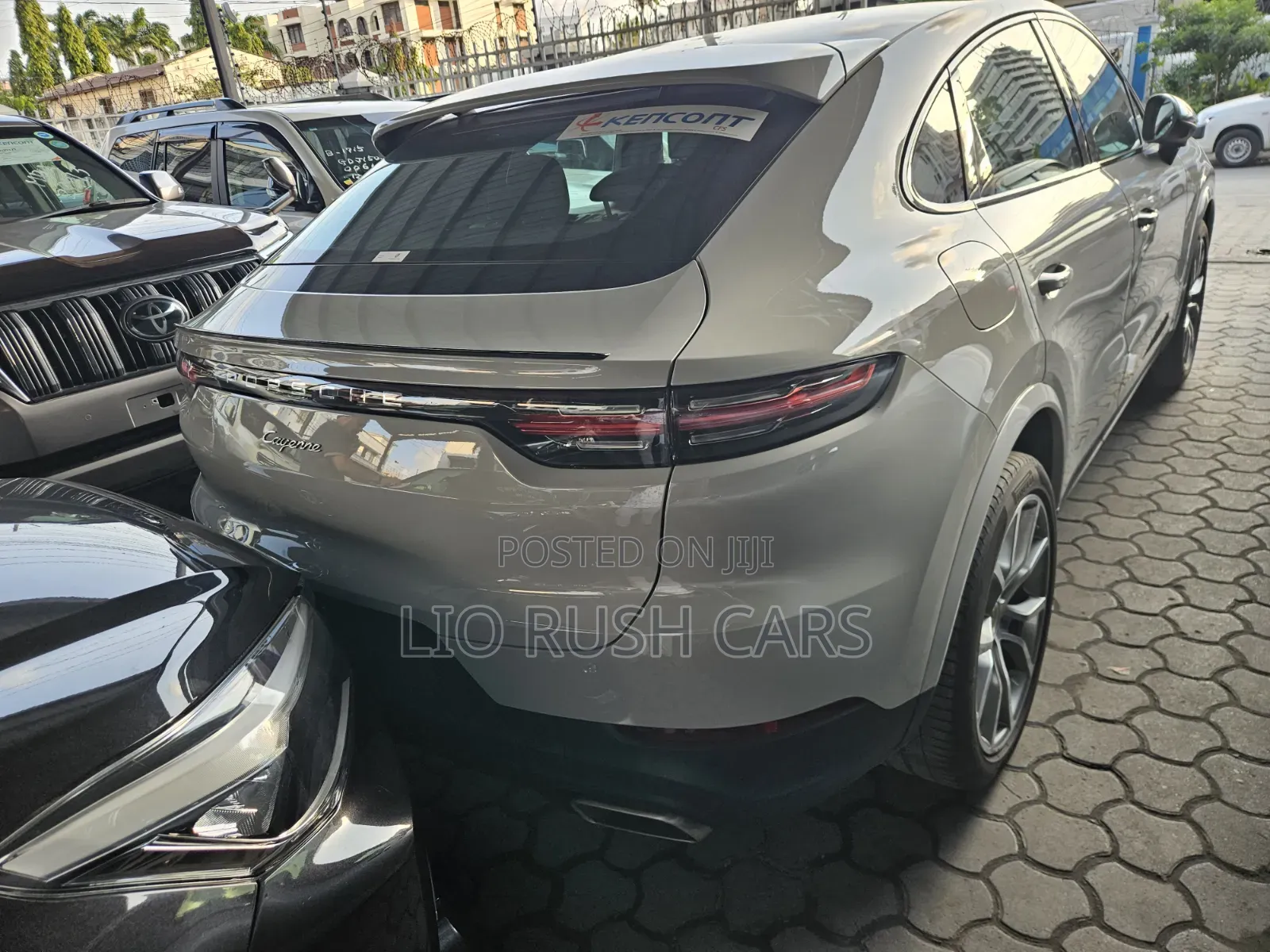 Porsche Cayenne 2022 White