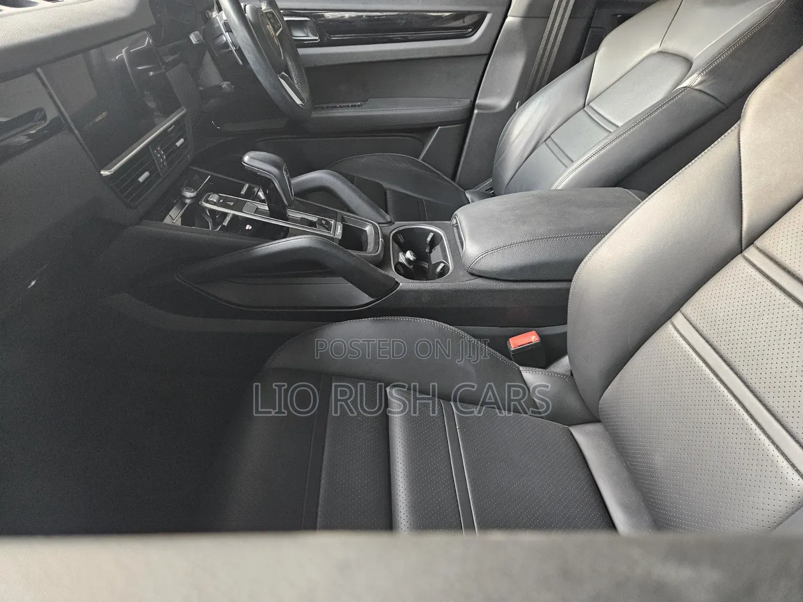 Porsche Cayenne 2022 White