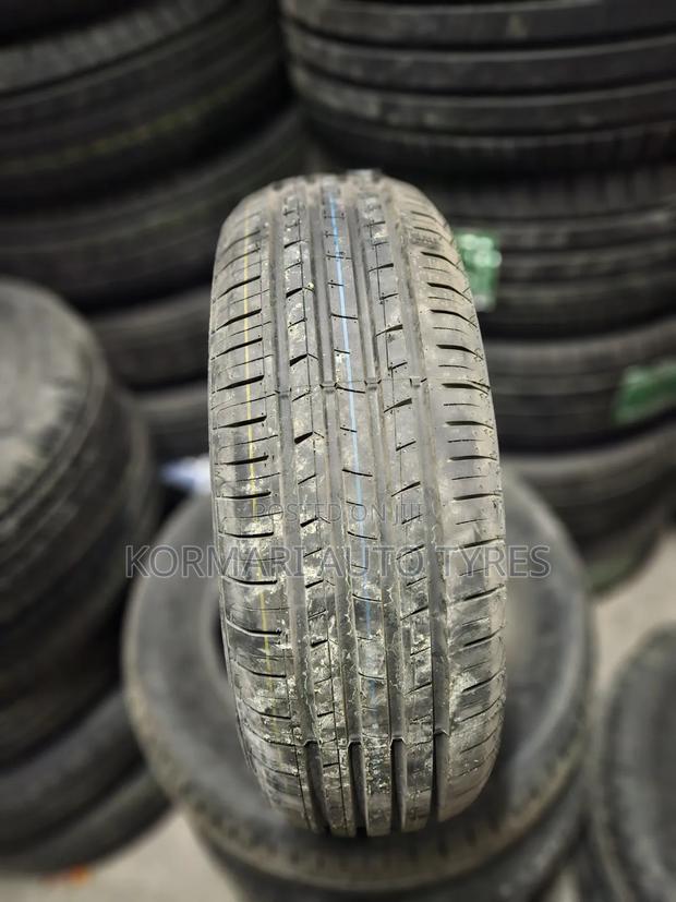 205/60r16 Windforce Tyre - thumbnail 2