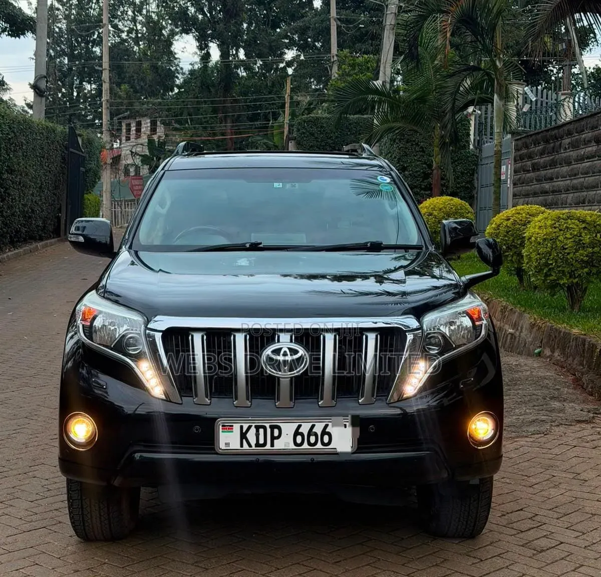Toyota Land Cruiser Prado 2017 Black