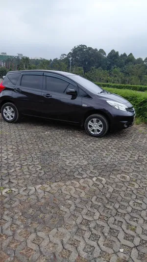 Nissan Note 2014 Purple
