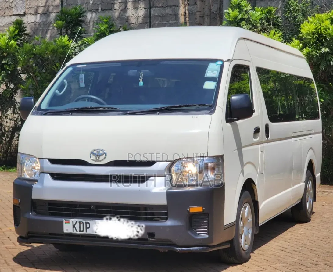 Toyota HiAce 2023 White