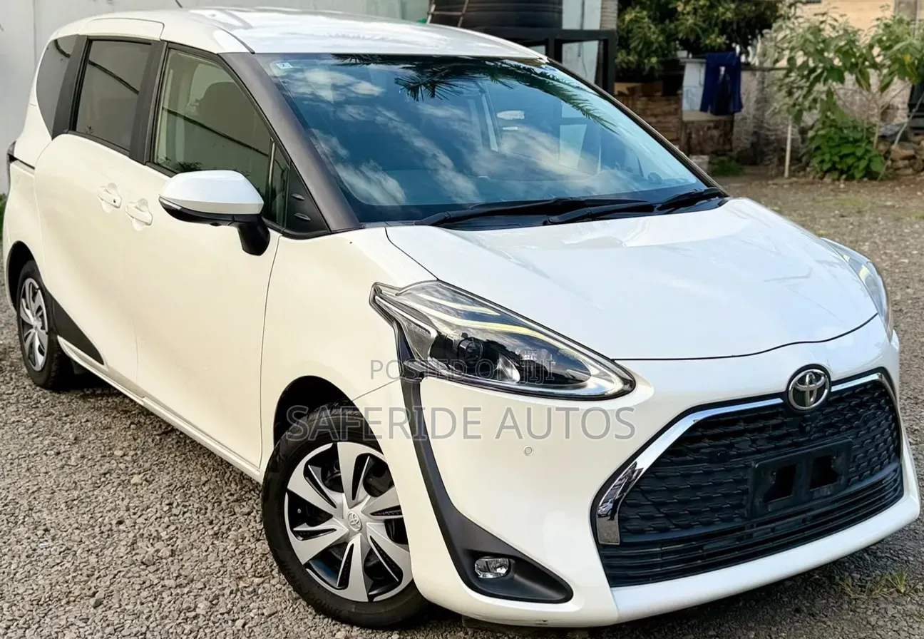 Toyota Sienta 2020 White
