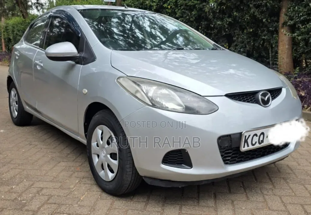 Mazda Demio 2012 Silver