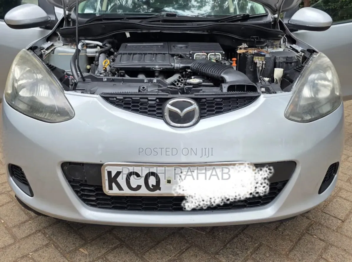 Mazda Demio 2012 Silver