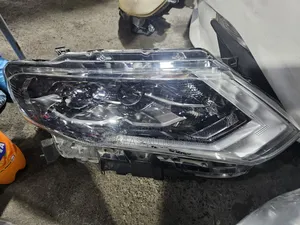 Nissan Extrail Nt 32 Headlight