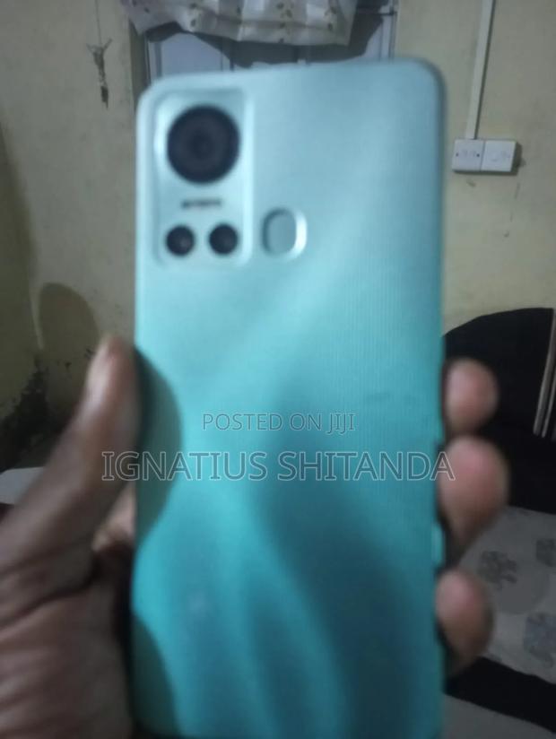 Itel S18 64 GB Blue - main view