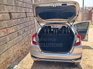 Honda Fit 2018 Silver