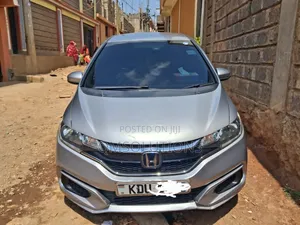 Honda Fit 2018 Silver