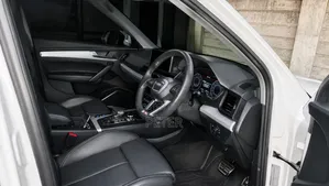 Audi Q5 2018 Off white