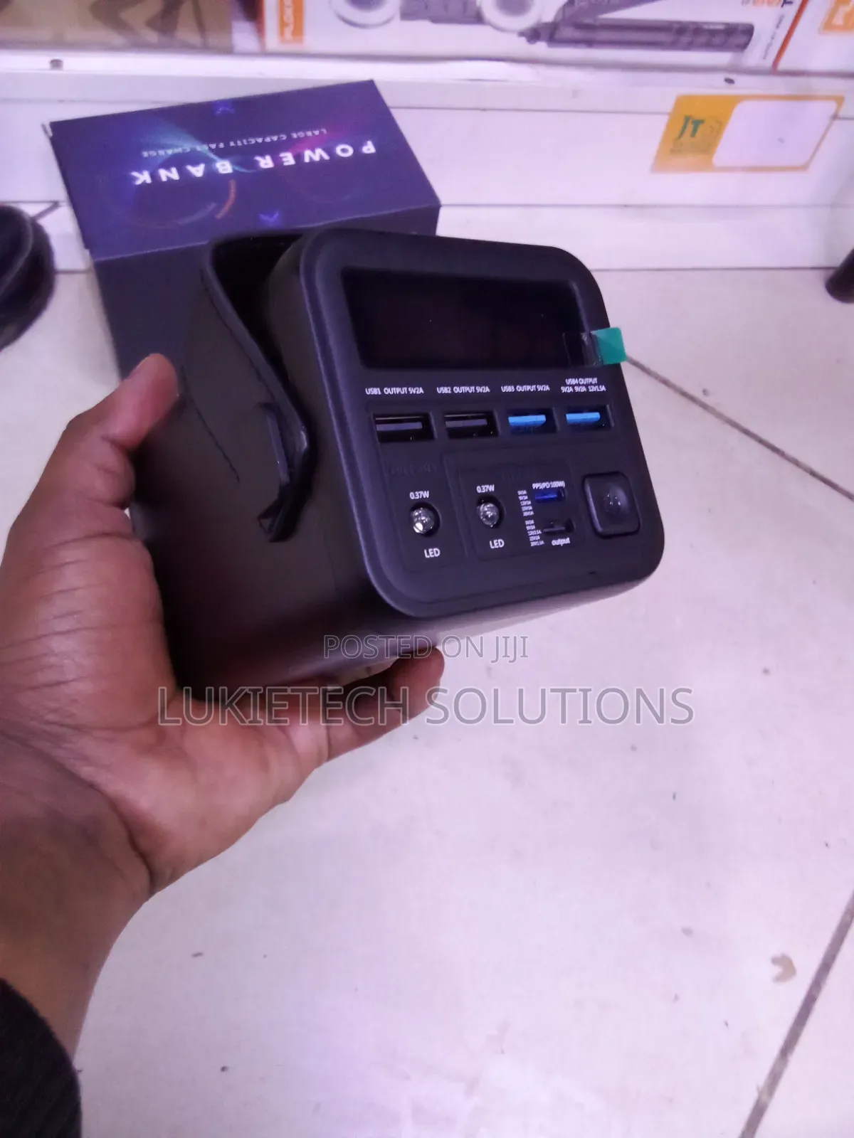 Project Powerbank 60000 Mah With Four Output Two Inputs Torch