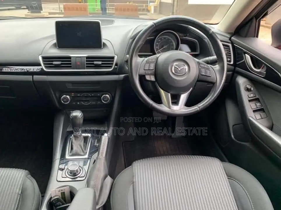 Mazda Axela 2018 Red