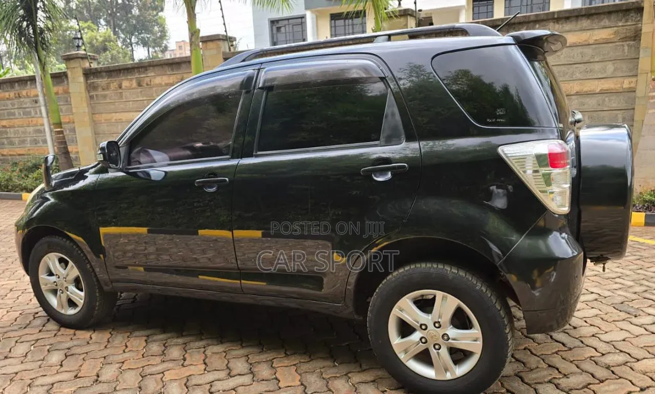 Toyota Rush 2012 Black