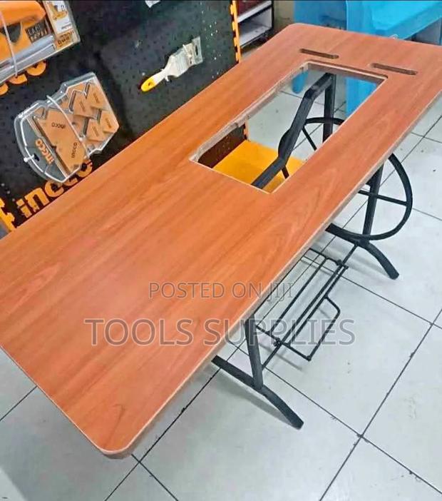 Sewing Machine Stand/Sewing Machine Stand