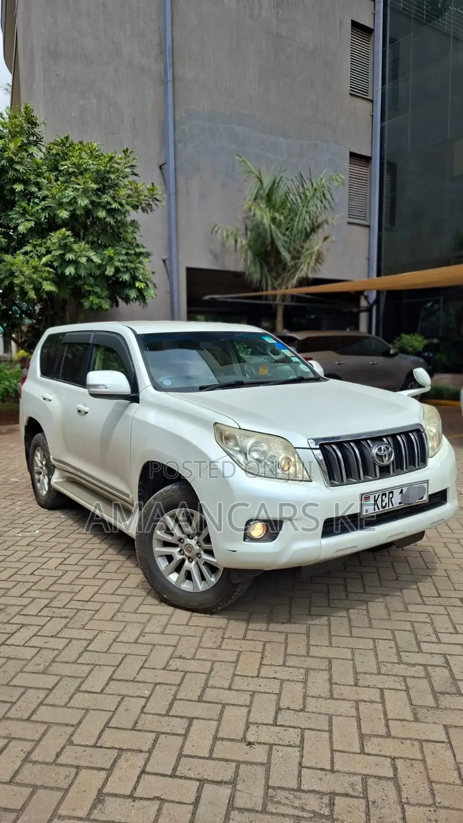 Toyota Land Cruiser Prado 4.0 Petrol TX 2012 White