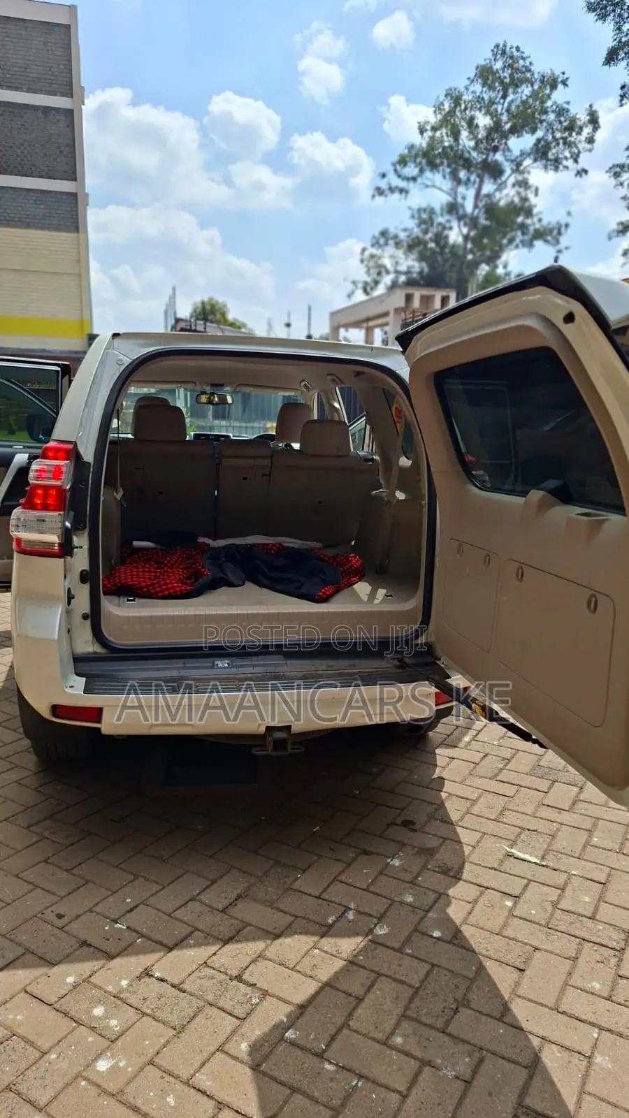 Toyota Land Cruiser Prado 4.0 Petrol TX 2012 White