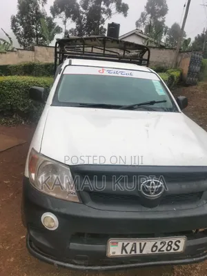 Toyota Hilux 2007 White