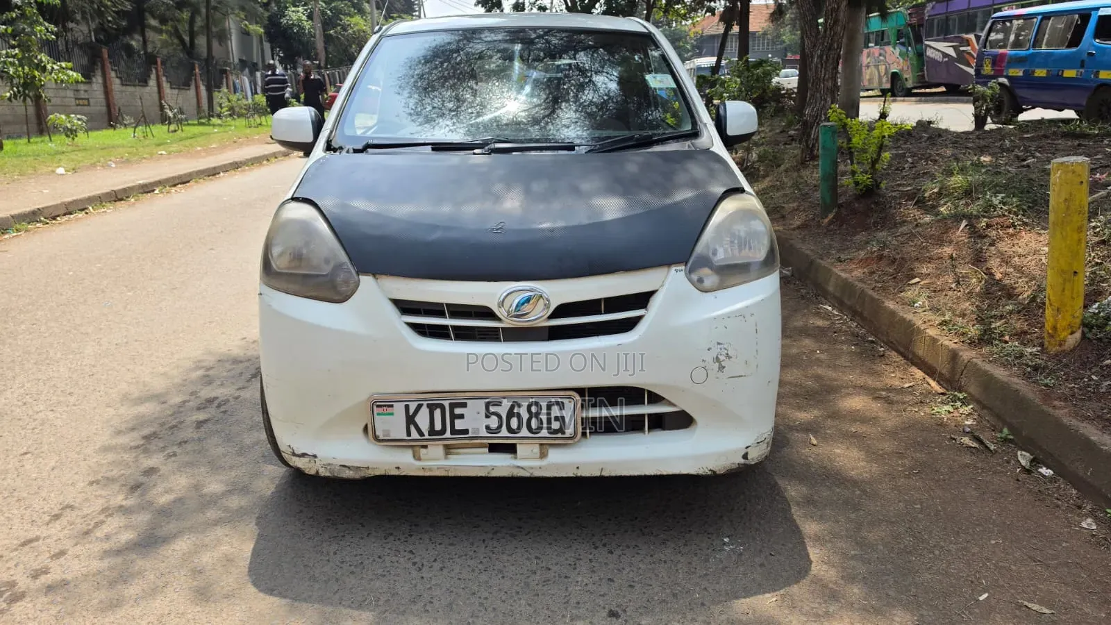 Daihatsu Mira 2014 White