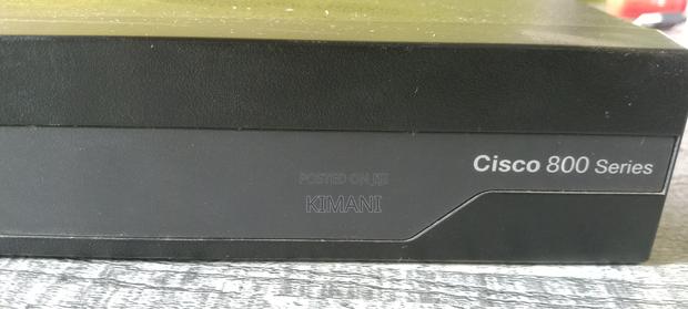 Cisco 800 Series Model 891f - thumbnail 4