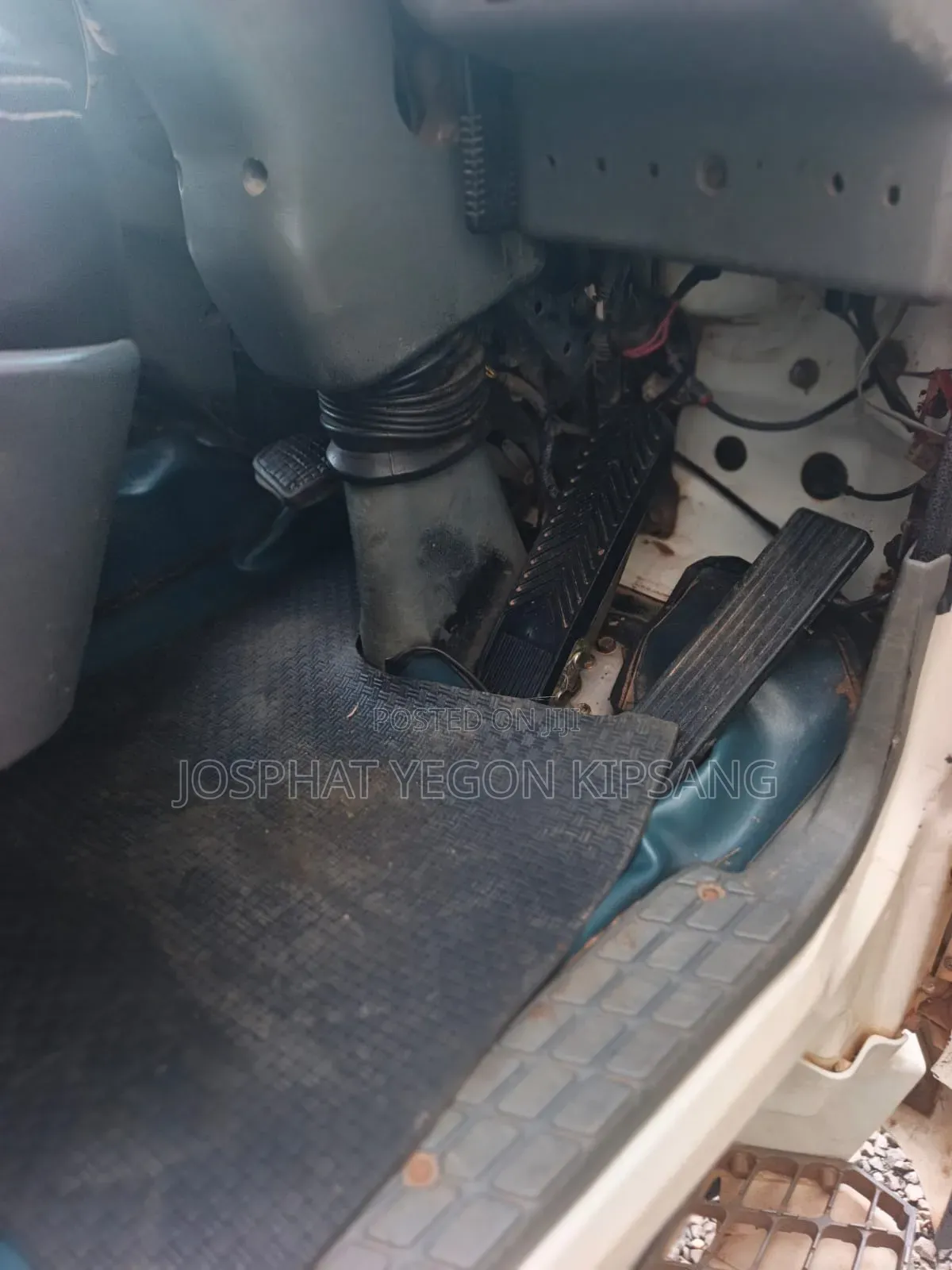 Mitsubishi Mahewa Intercooler KCF Turbo 2014 White