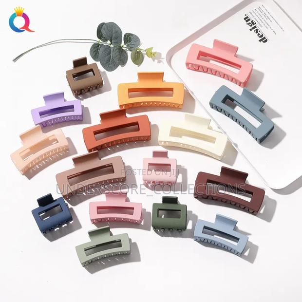 Hair Claw Clips - thumbnail 2