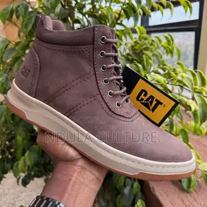 Cat Heritage Mid Boots