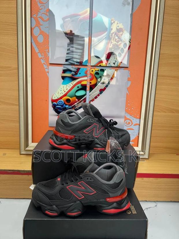 New Balance 9060 Black Red Sneakers - thumbnail 2