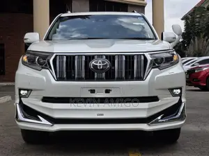 Toyota Land Cruiser Prado 2.8 2019 White