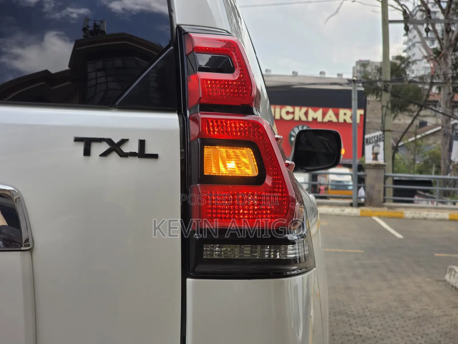 Toyota Land Cruiser Prado 2.8 2019 White