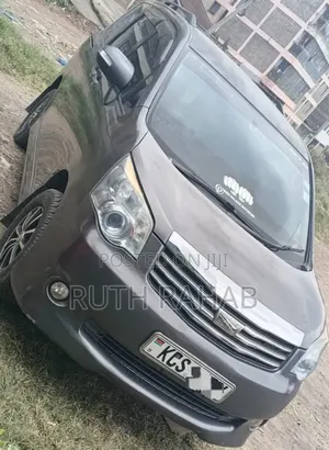 Toyota Noah 2011 Gray
