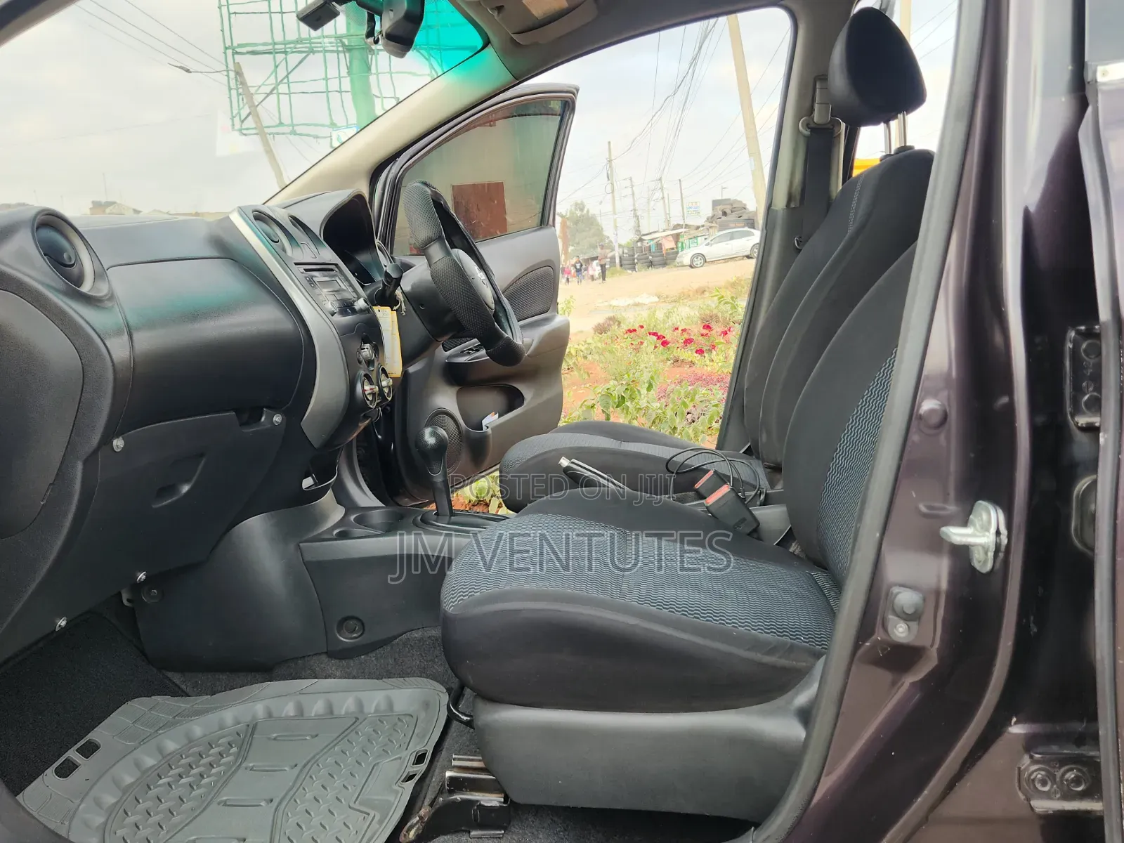 Nissan Note 2014 Burgundy