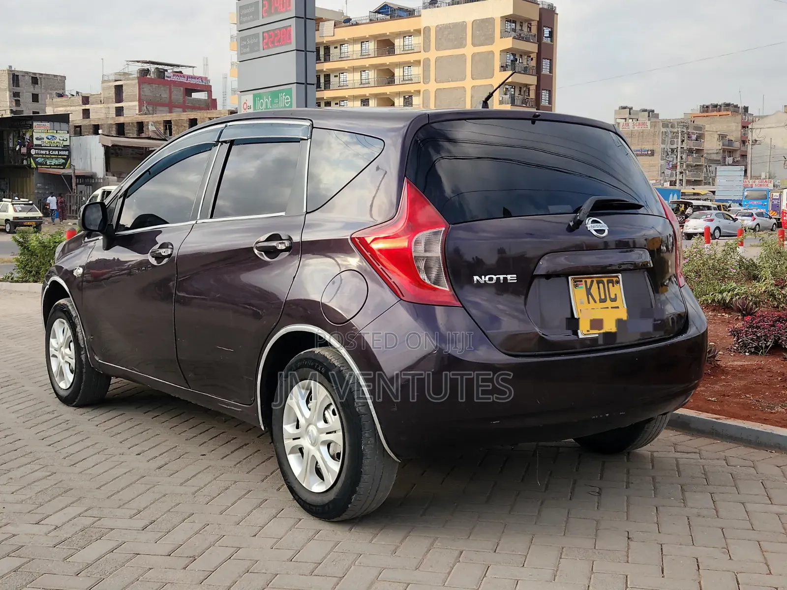 Nissan Note 2014 Burgundy