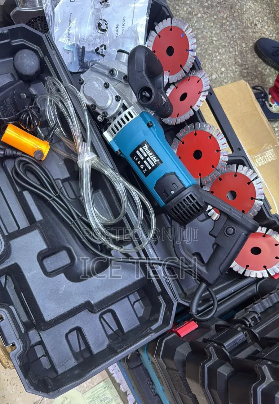 Makita Electric Wall Chaser/ Corded Wall Chaser