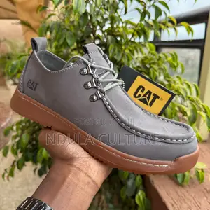 Cat Colorado Moc Toe Low Boot