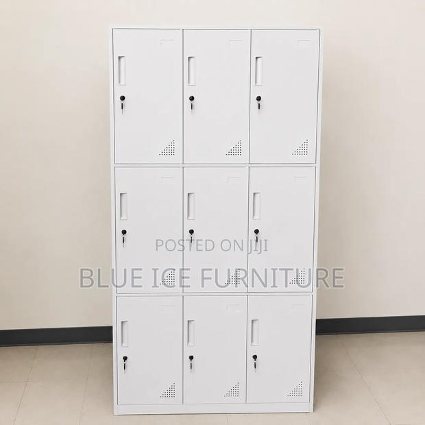 Heavy Duty 9 Door Storing Cabinet With Door Locks