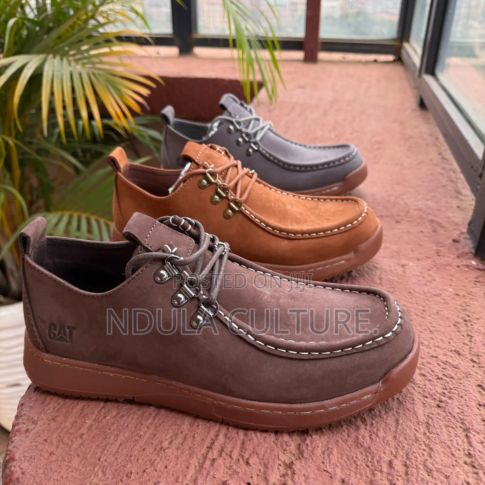 Cat Colorado Moc Toe Low Boot
