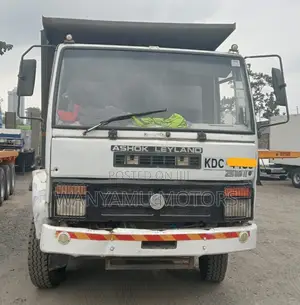 Ashok Leyland 2022 White
