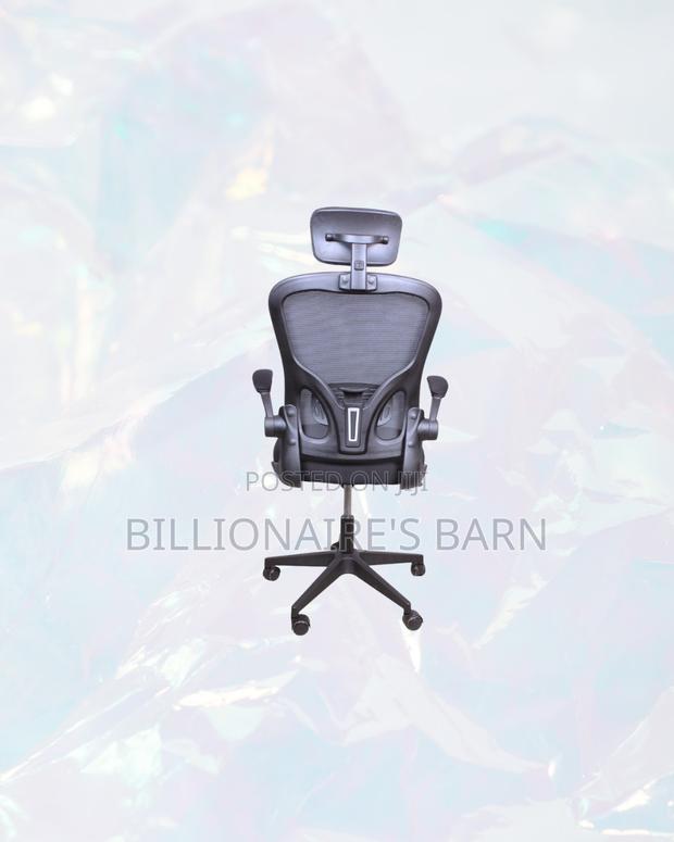 Practical Grey Ergonomic Office Chair With Headrest for Desk Use - thumbnail 3