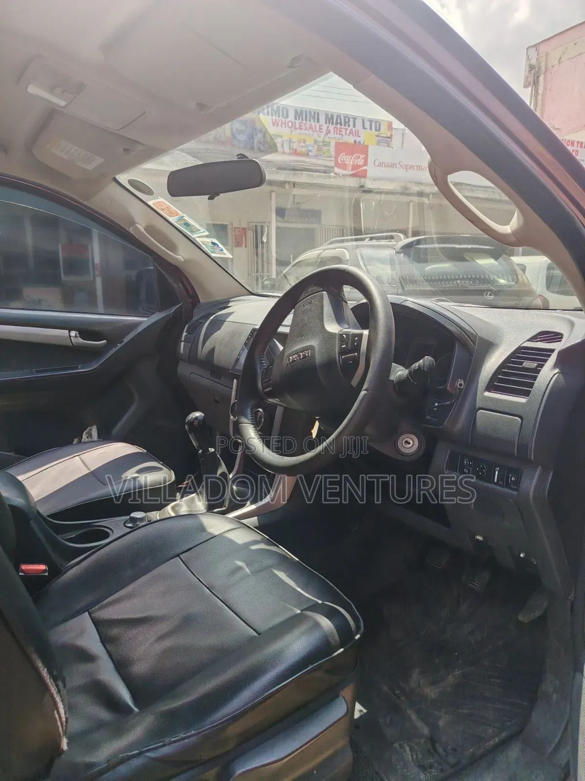 Isuzu D-MAX 2013 Maroon