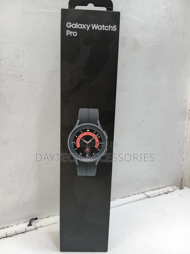 Samsung Galaxy Watch 5 Pro Titanium Smartwatch Black 45mm GPS - thumbnail 2