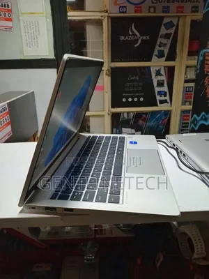 Laptop HP ProBook 440 G10 16GB Intel Core i7 HDD 512GB
