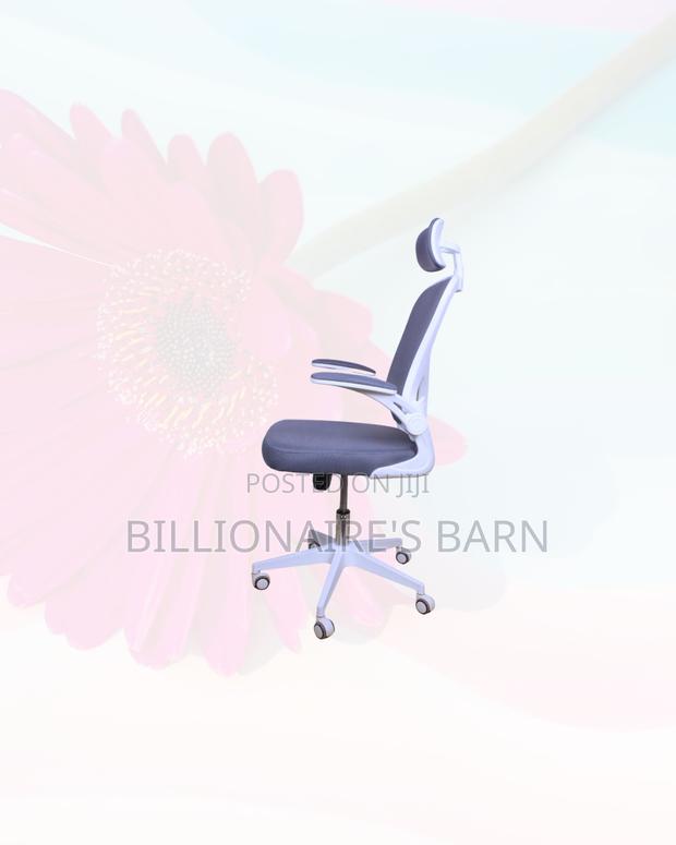 Practical White Ergonomic Office Chair With Headrest for Desk Use - thumbnail 2