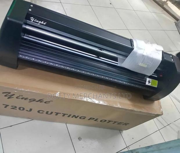 A Vinyl Cutting Plotter Machine