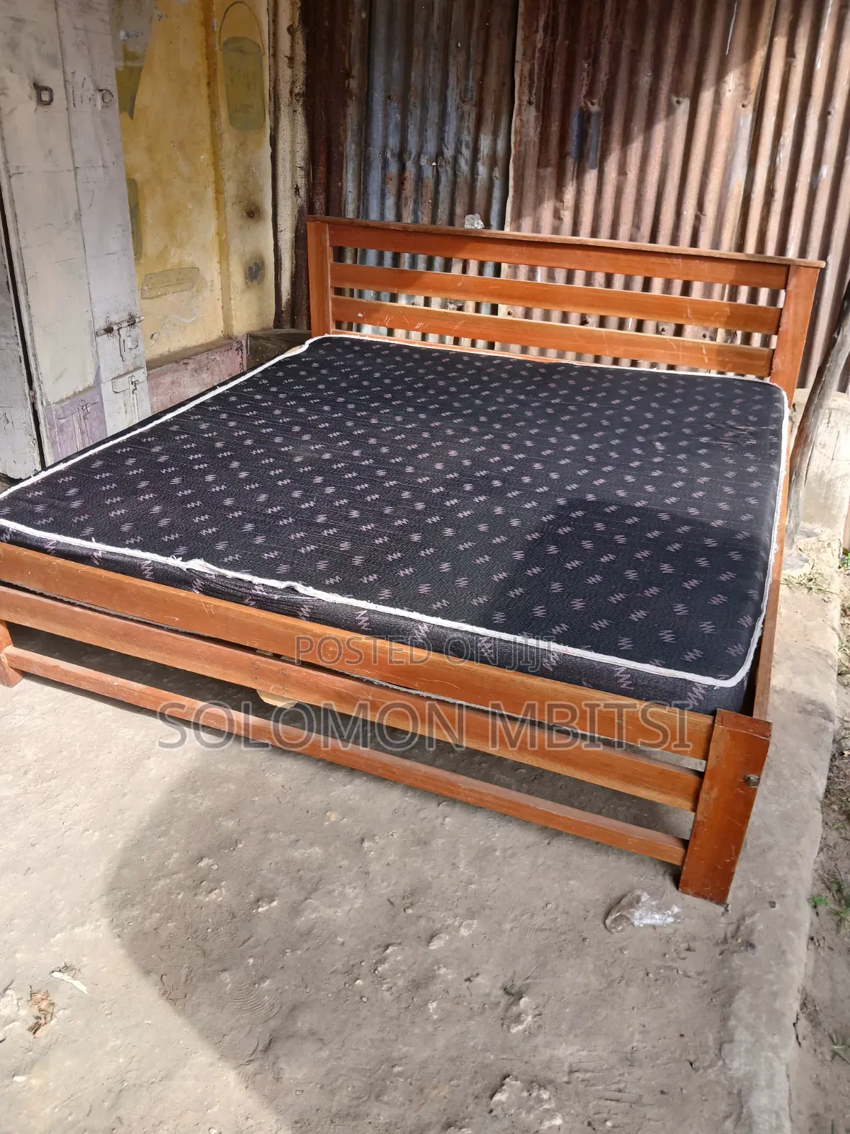6×6 Bed and Mattress