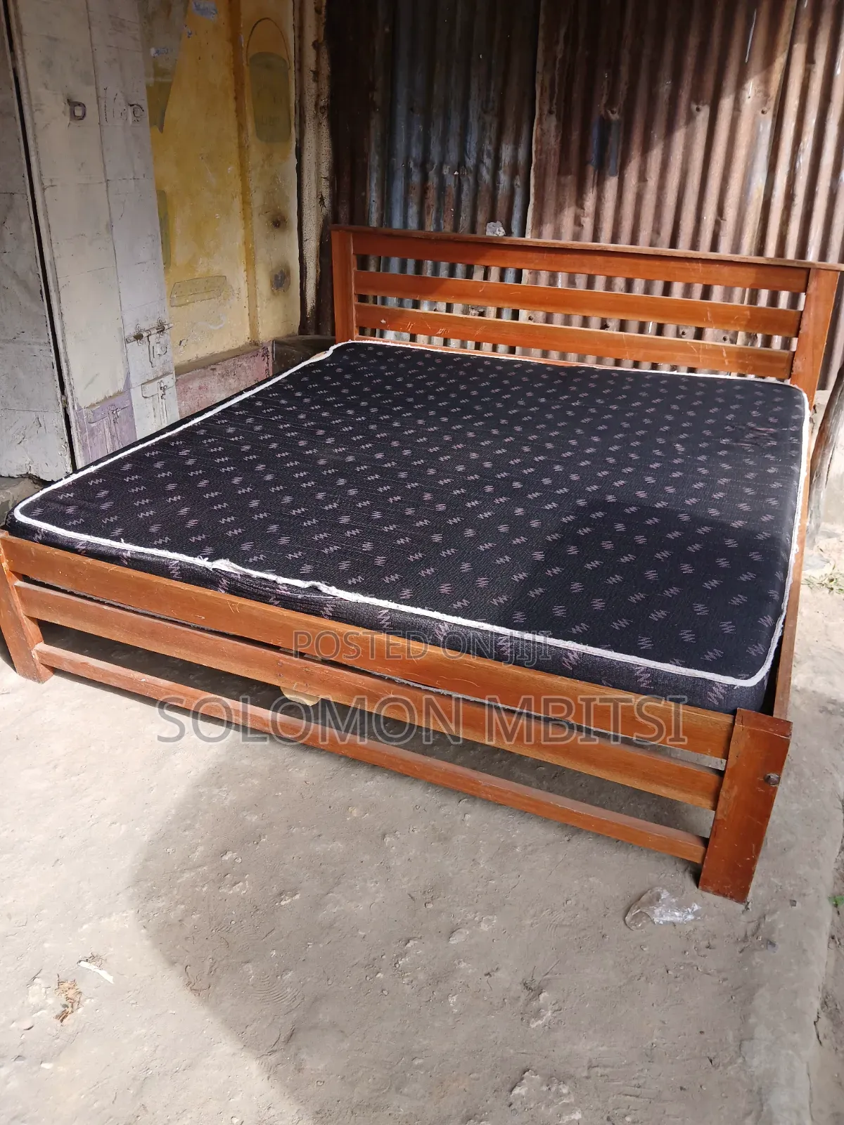 6×6 Bed and Mattress