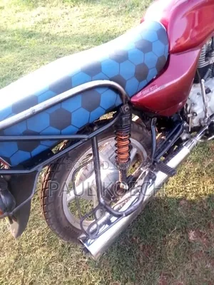 Bajaj Boxer 100 2024 Red