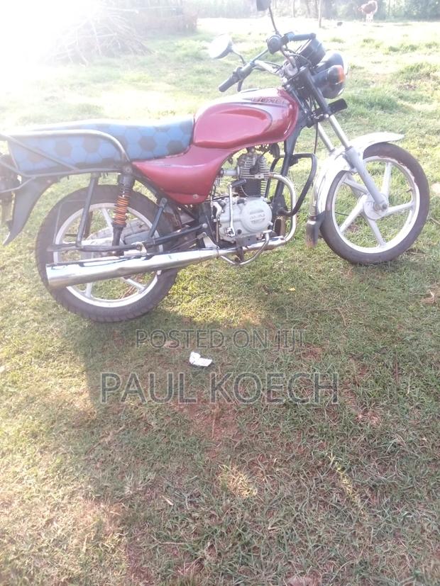 Bajaj Boxer 100 2024 Red